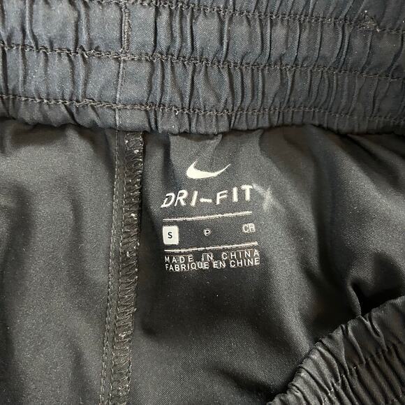 Nike Boys Black Windbreaker Track Pants Full Zip Leg Pants Size Small - Picture 3 of 7